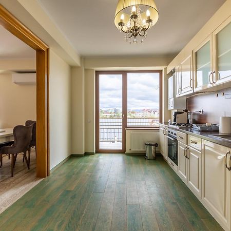 Amber Apartments Sibiu Bagian luar foto