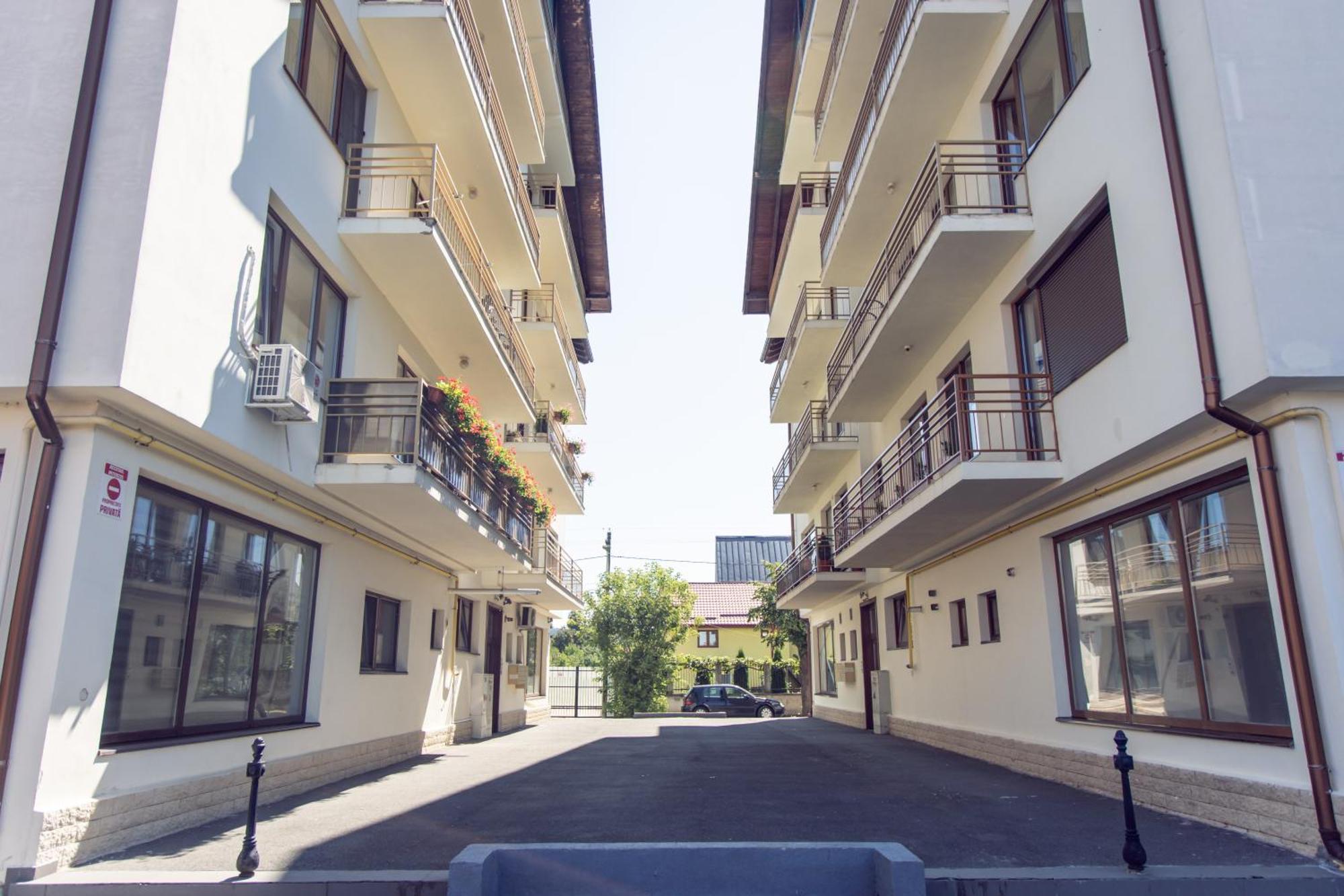 Amber Apartments Sibiu Bagian luar foto