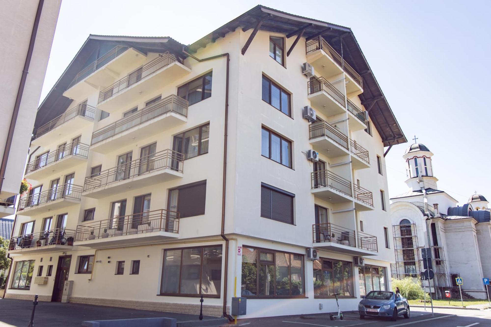 Amber Apartments Sibiu Bagian luar foto