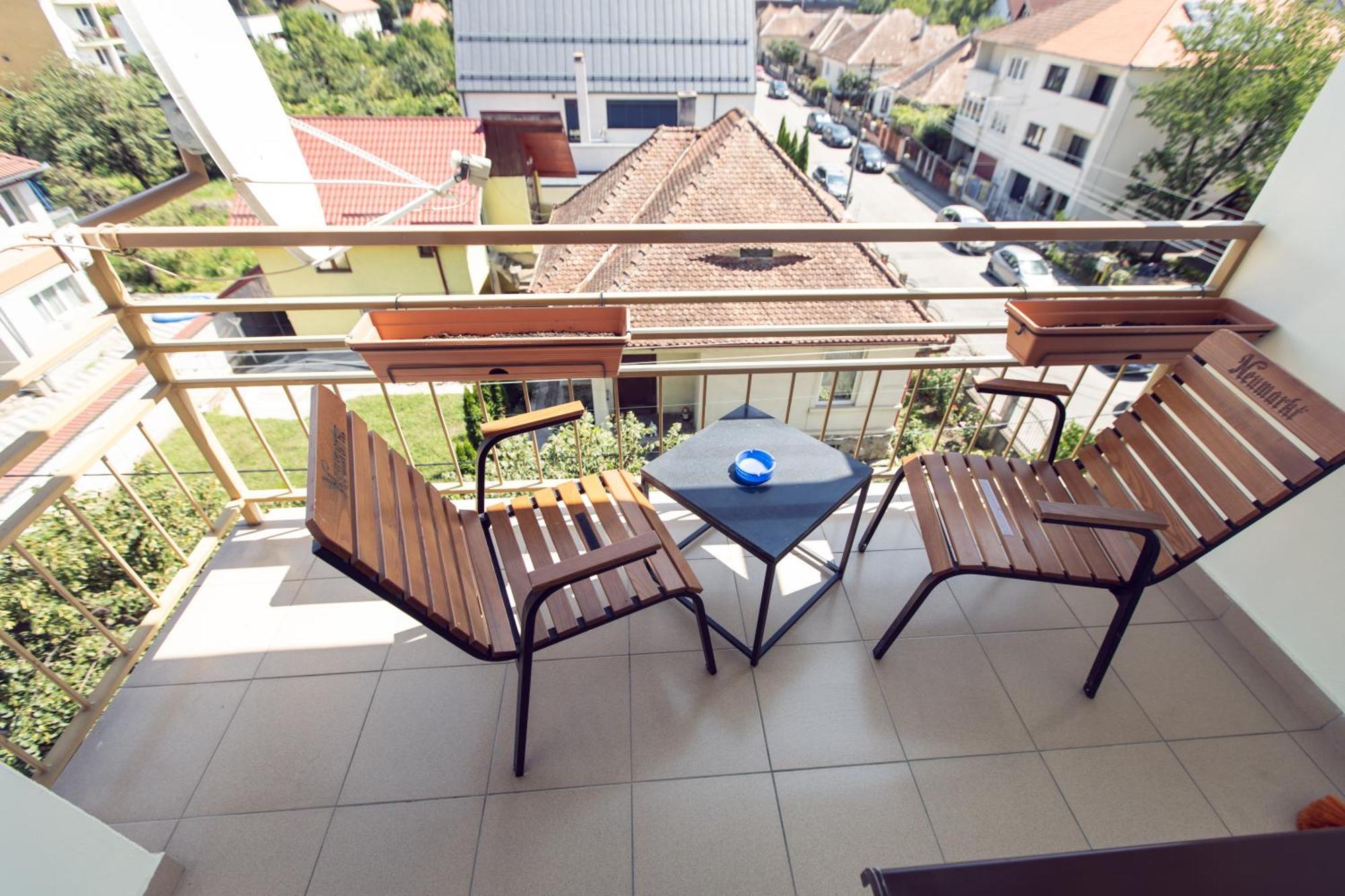 Amber Apartments Sibiu Bagian luar foto