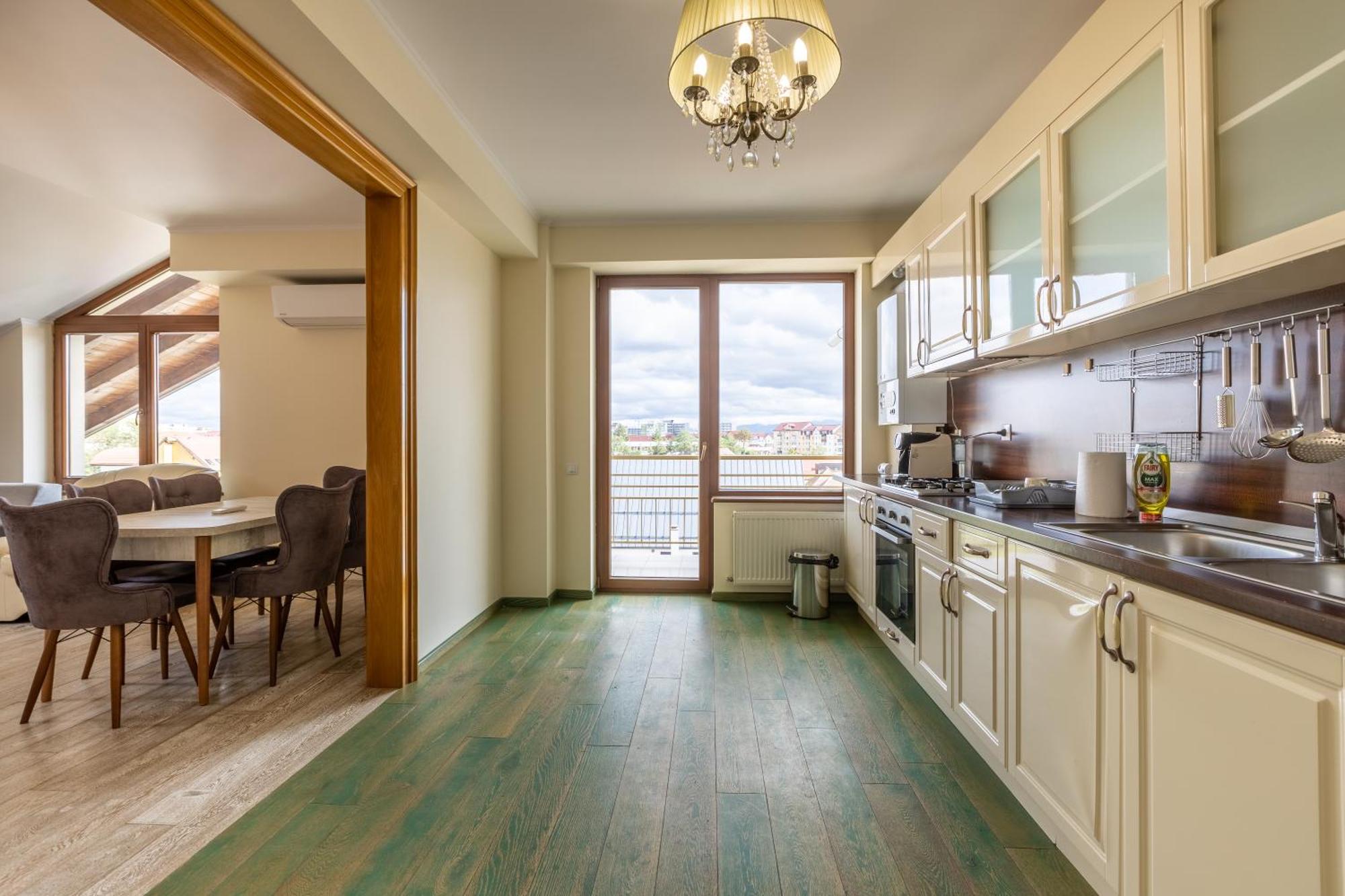 Amber Apartments Sibiu Bagian luar foto